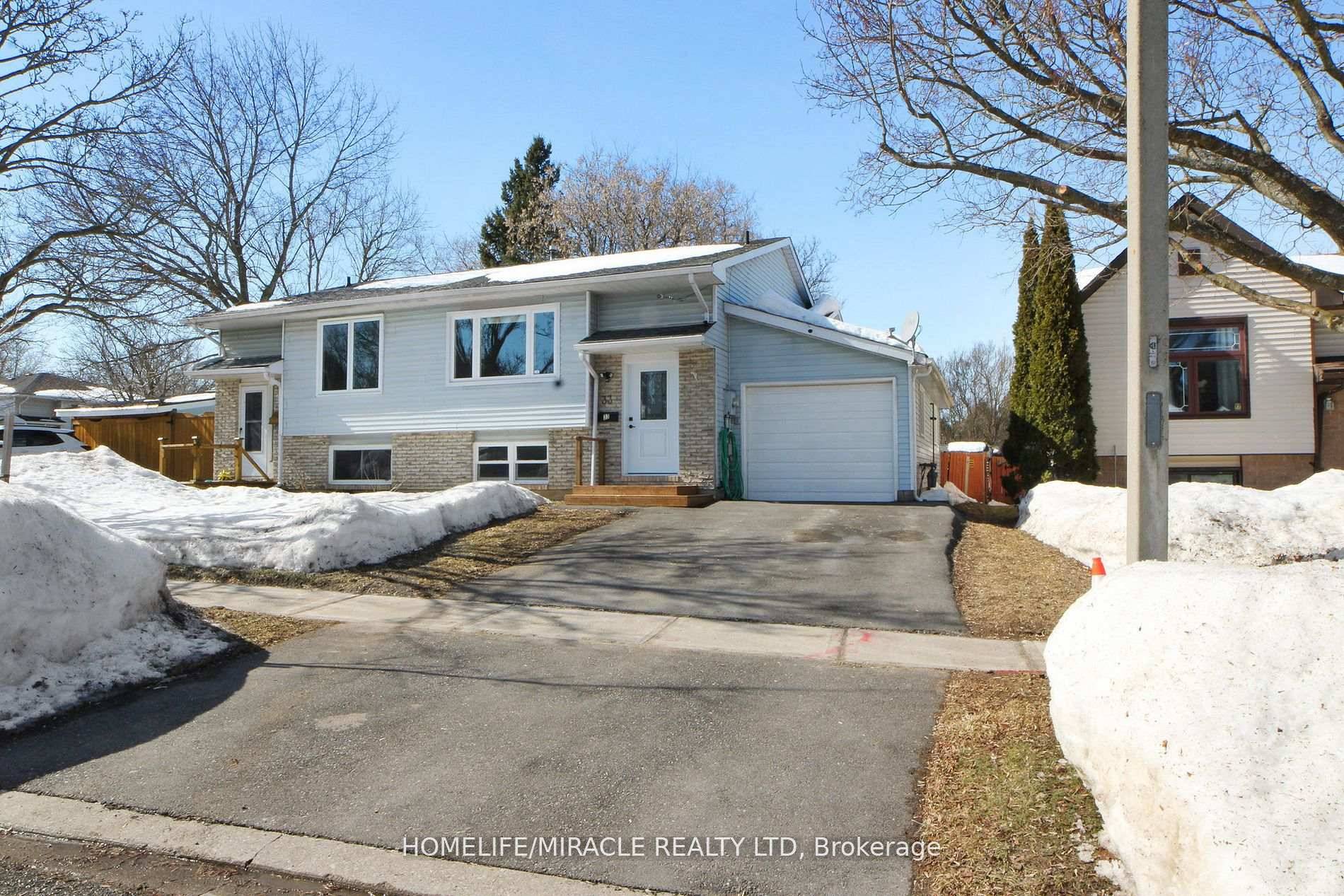 Welcome to 33 Quarry Drive, This beautiful semi detached home is uniquely designed to offer great options for home ownership or an investment property.