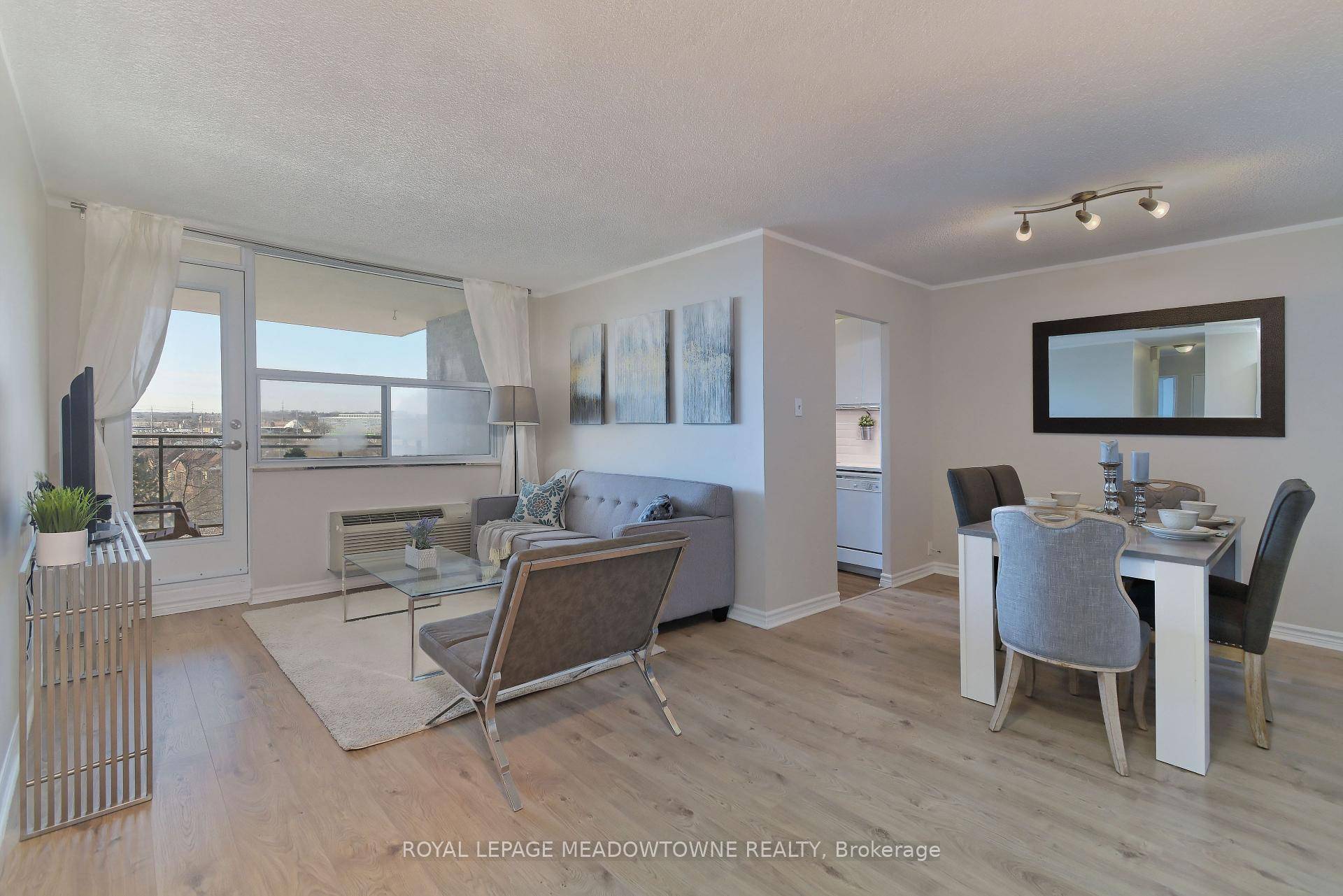 Welcome to this fully renovated 900 sq.