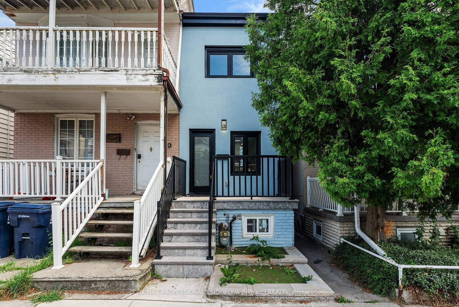 Welcome to this beautiful Updated 3 1 bedroom, 3 bath home, ideally located near Dufferin and Dupont.