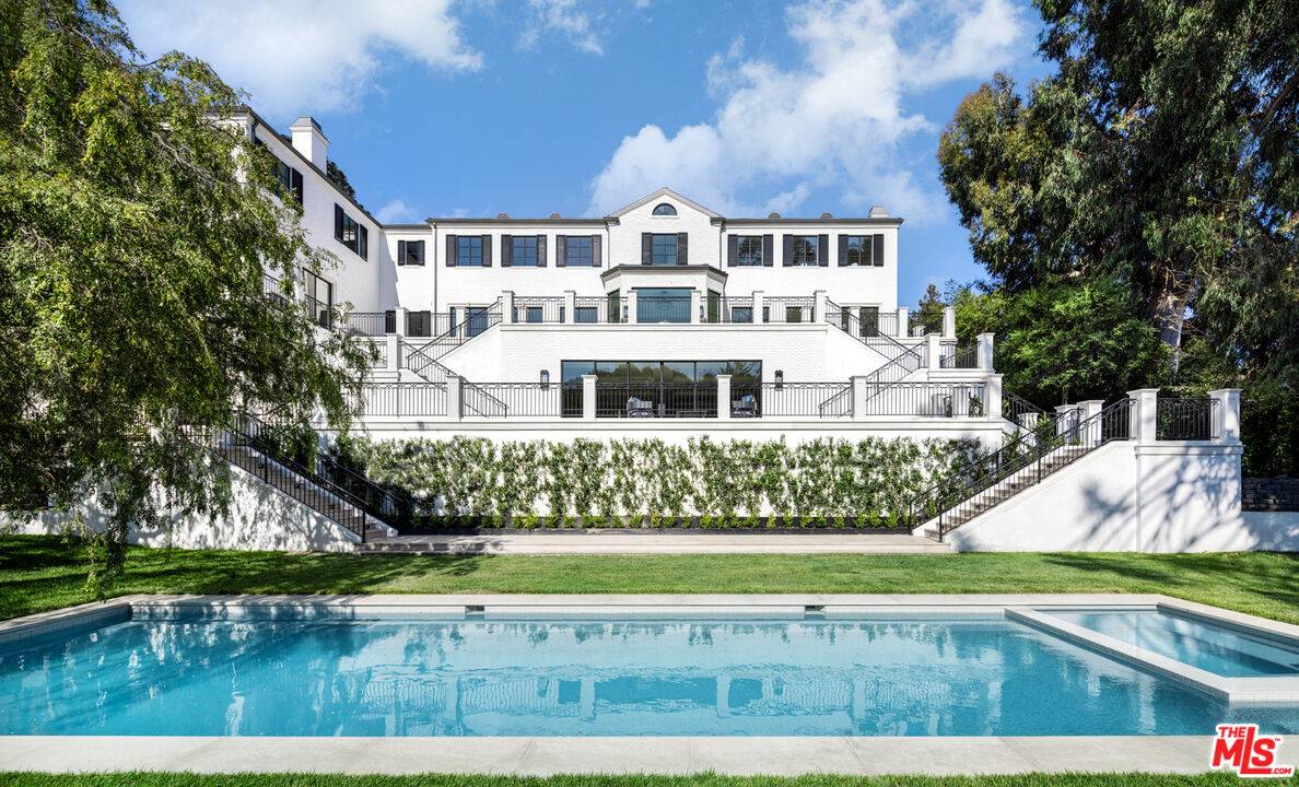 419   St Cloud Rd Bel Air LA