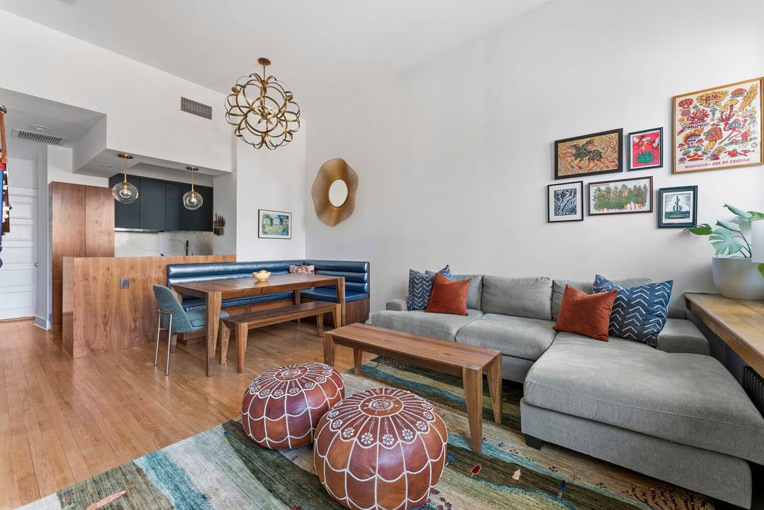 316 West 103rd Street, Unit 5F 1 Bed 1 Bath Upper West Side, Manhattan Soaring 12 ft ceilings and your own private roof deck in Manhattan, that's not a listing, ...