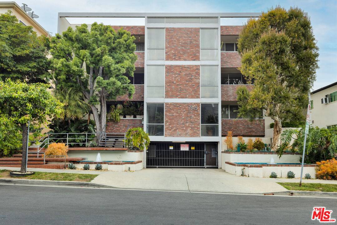 7949   Selma Ave 1.0 Hollywood Hills East LA