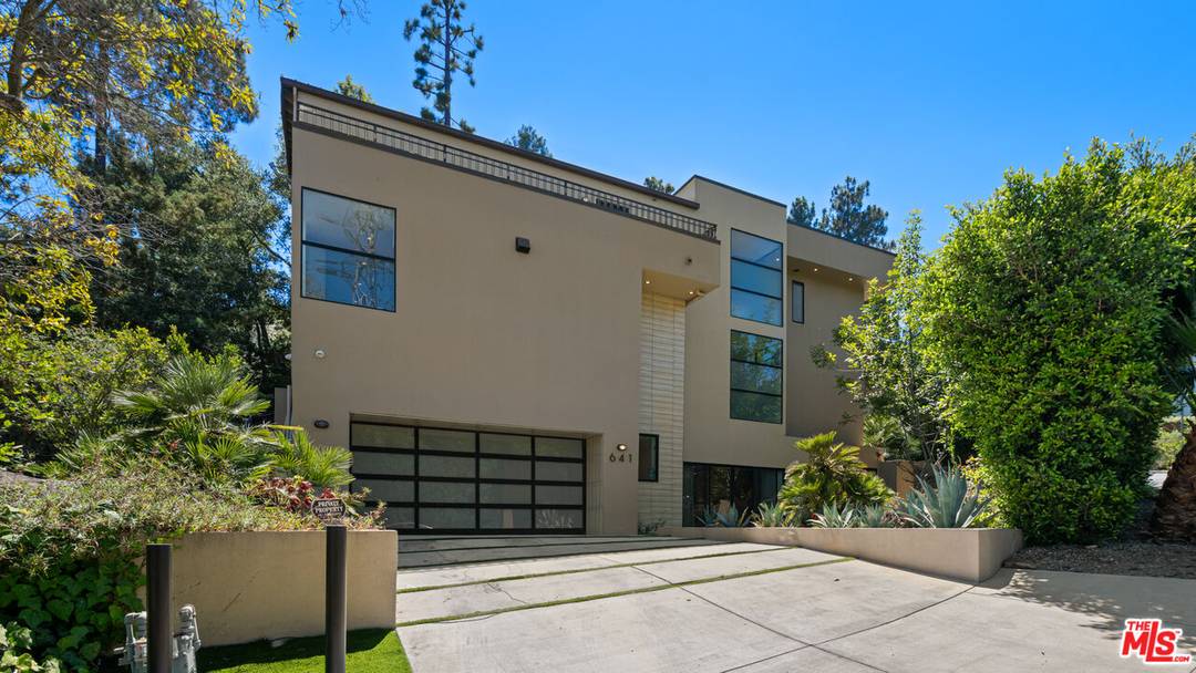 641   Elkins Rd 5BR Brentwood La