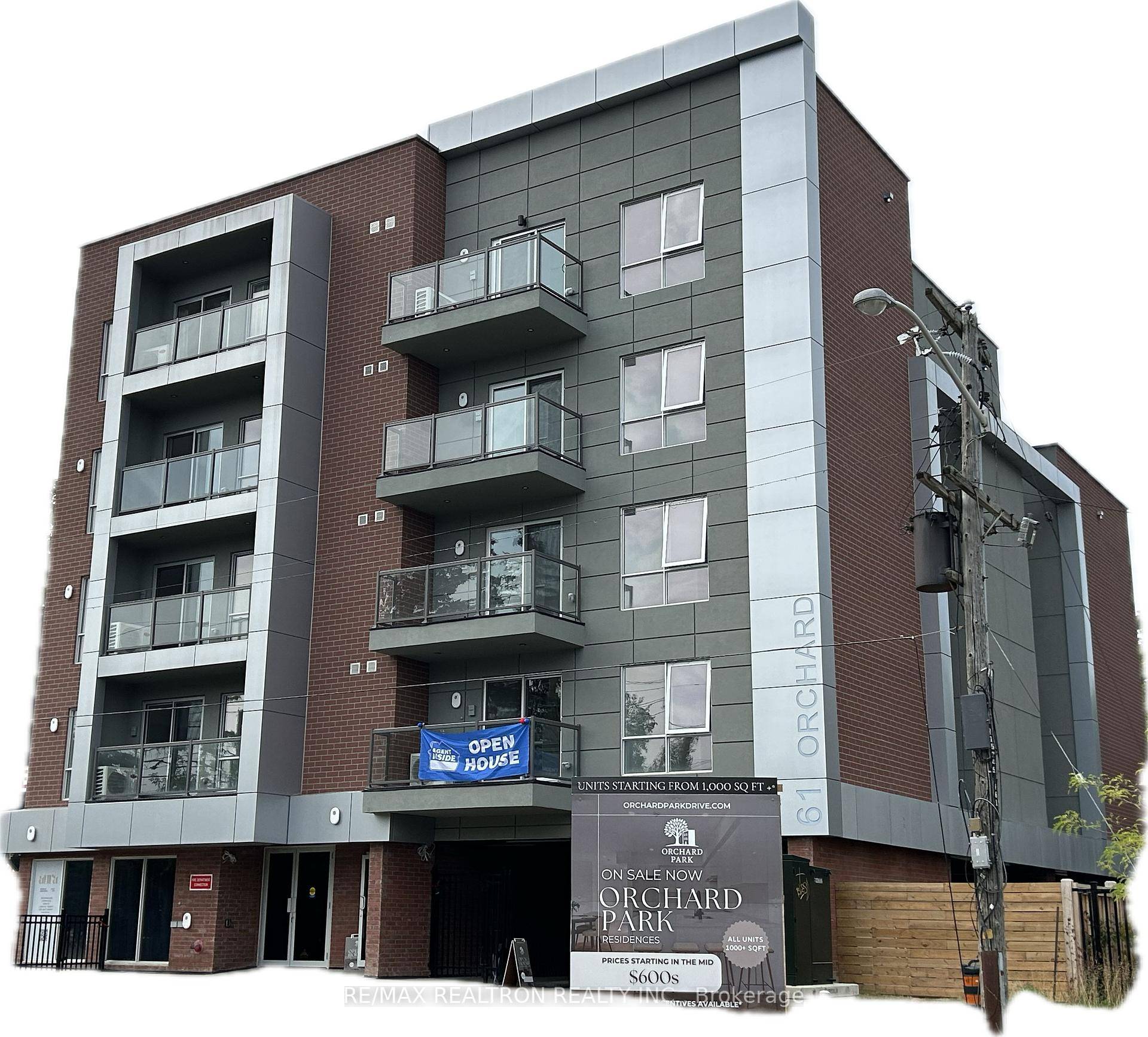 New !, Large 2 bedroom plus den, Corner unit, with 2 bath luxury suite at 61 Orchard Park, Boutique building in sought after West Hill.