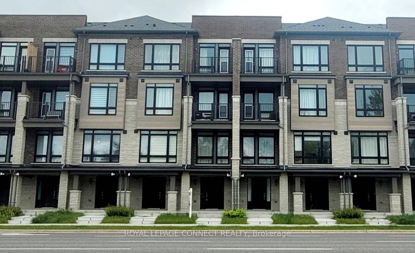 Stylish Upgraded Townhouse in Prime Ajax Location.