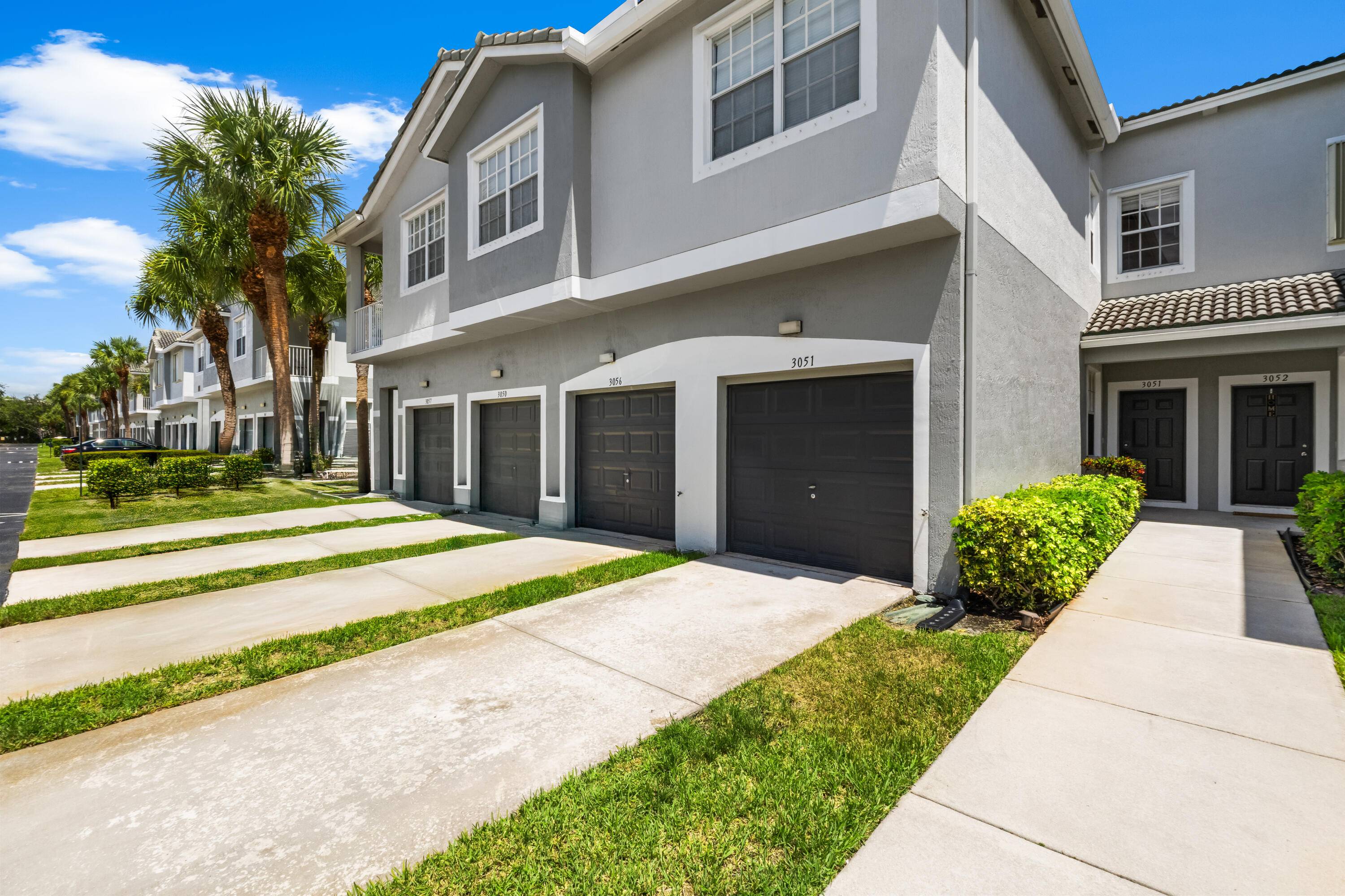 Beautifully maintained 3BR 2.