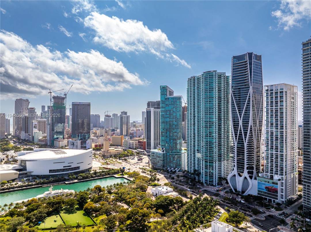 Own a sovereign presence in Miami s skyline within one of the most iconic architectural statements in the world.