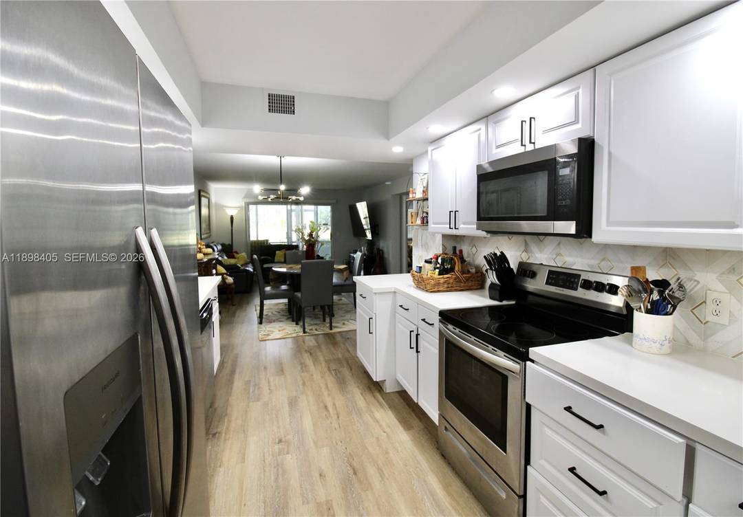 Renovated ! Just bring your clothes !