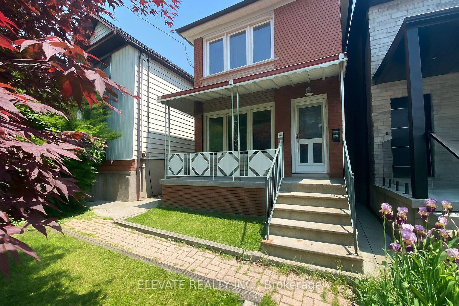 Come take a look at this fantastic property !