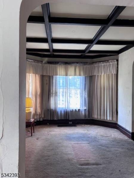 Great colonial, awesome location.