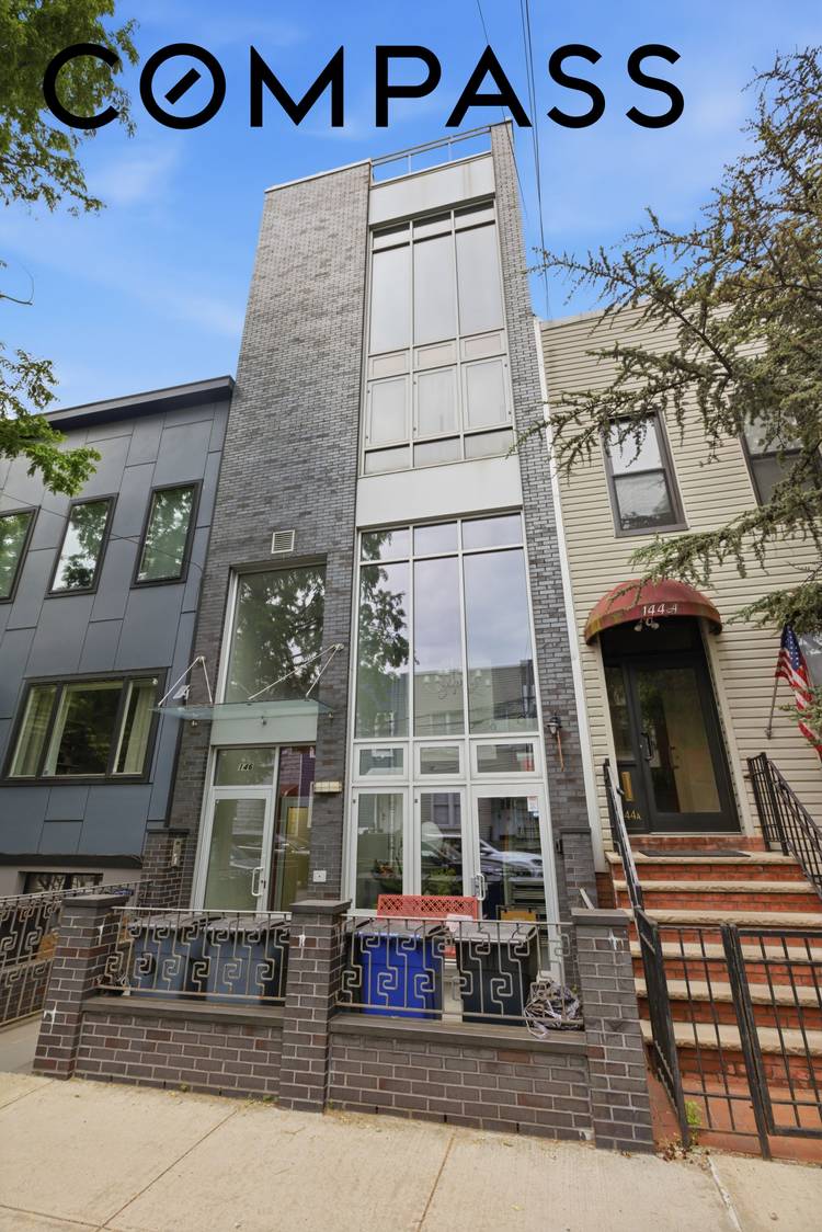 2016 Construction Boutique Greenpoint Mixed Use Asset Vacancy Repositioning Potential Rooftop