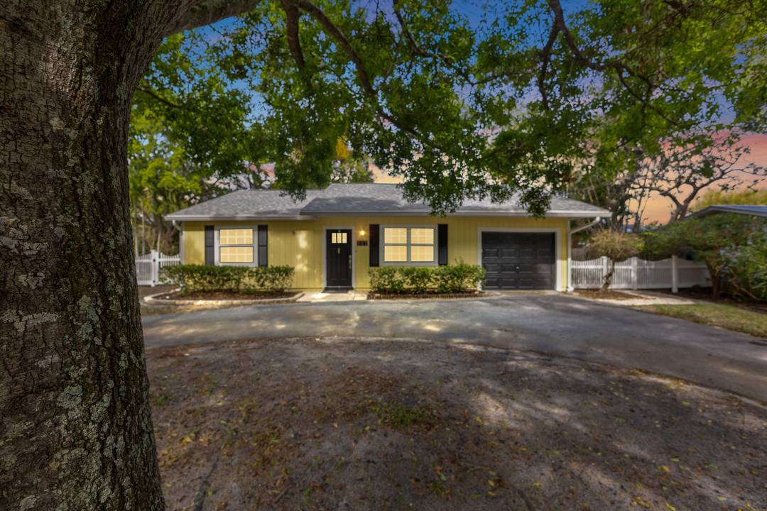 Rare opportunity to lease a private home on a fenced quarter acre lot in Jupiter with no HOA restrictions.