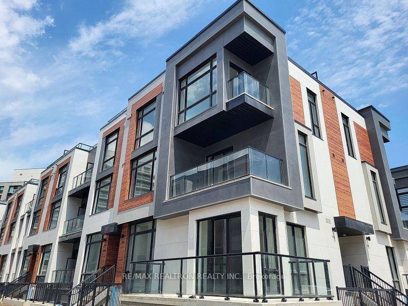 Amazing Boutique 3 Bedroom, 3 bath end unit StackTown By Sequoia Grove Homes 1, 664 sq ft 630 Sq ft outdoor space in the prime area of Bayview Ave Elgin ...