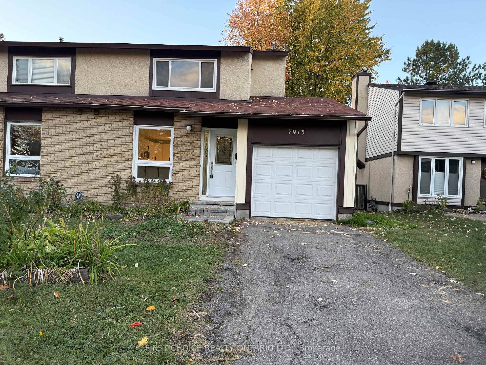 GREAT LOCATION ! ! READY TO MOVE IN !