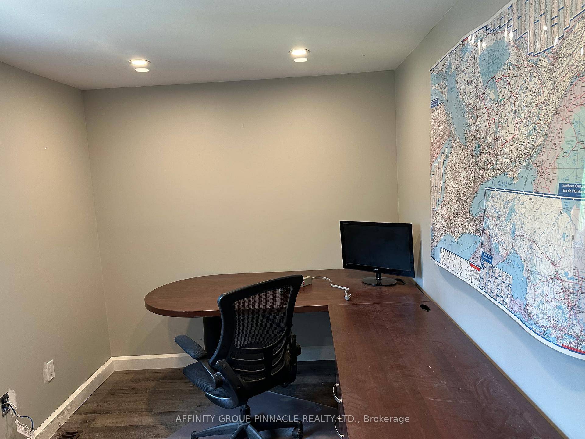 Rent your own private office in the heart of Little Britain !