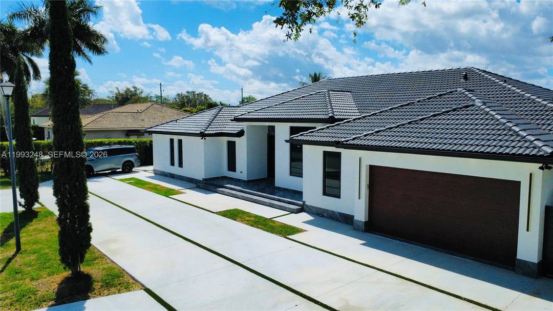 Modern Miami Single Family House.