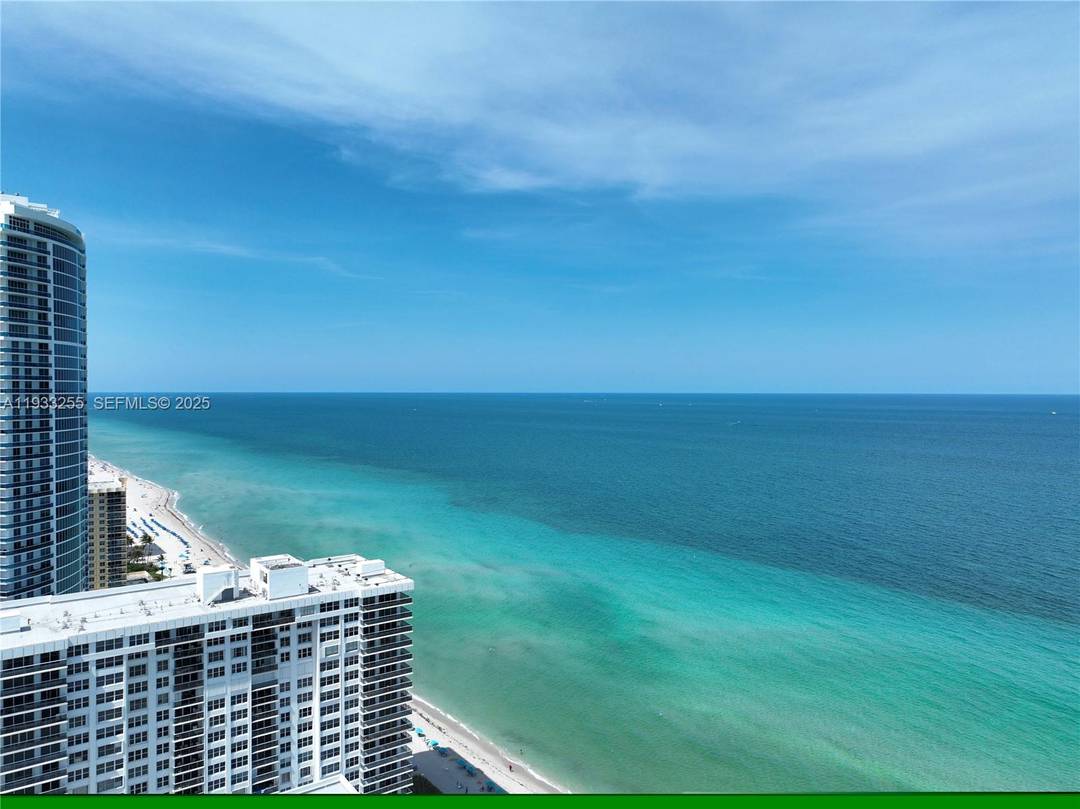 Luxury Oceanfront Condo with 5 Star Amenities amp ; Direct Ocean Views !