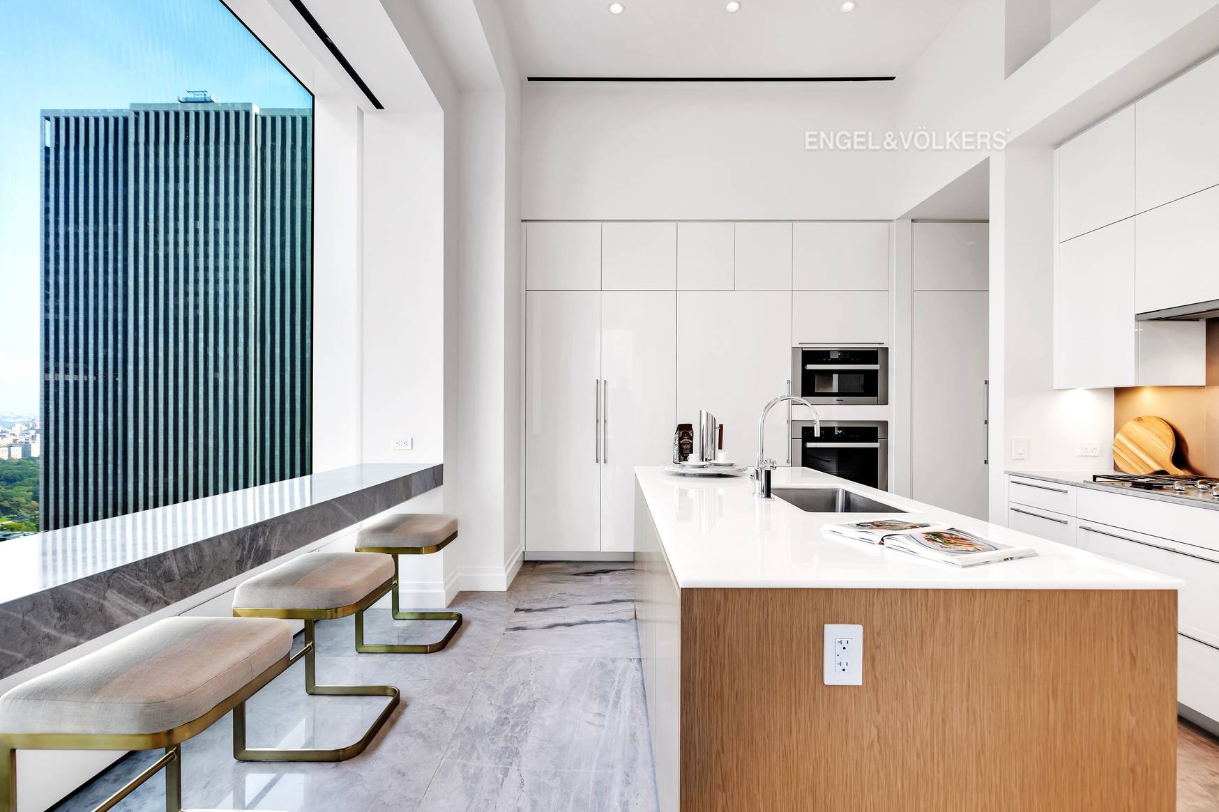 This 2, 100 square foot two bedroom two and a half bathroom home features soaring 12 6 ceilings and 10 10 windows providing abundant light and dynamic views of Central ...