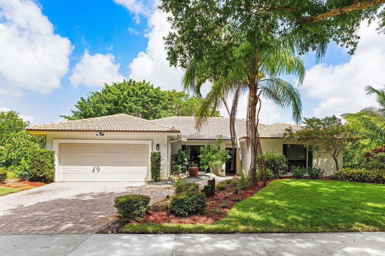 Outstanding Millpond Pool Home !
