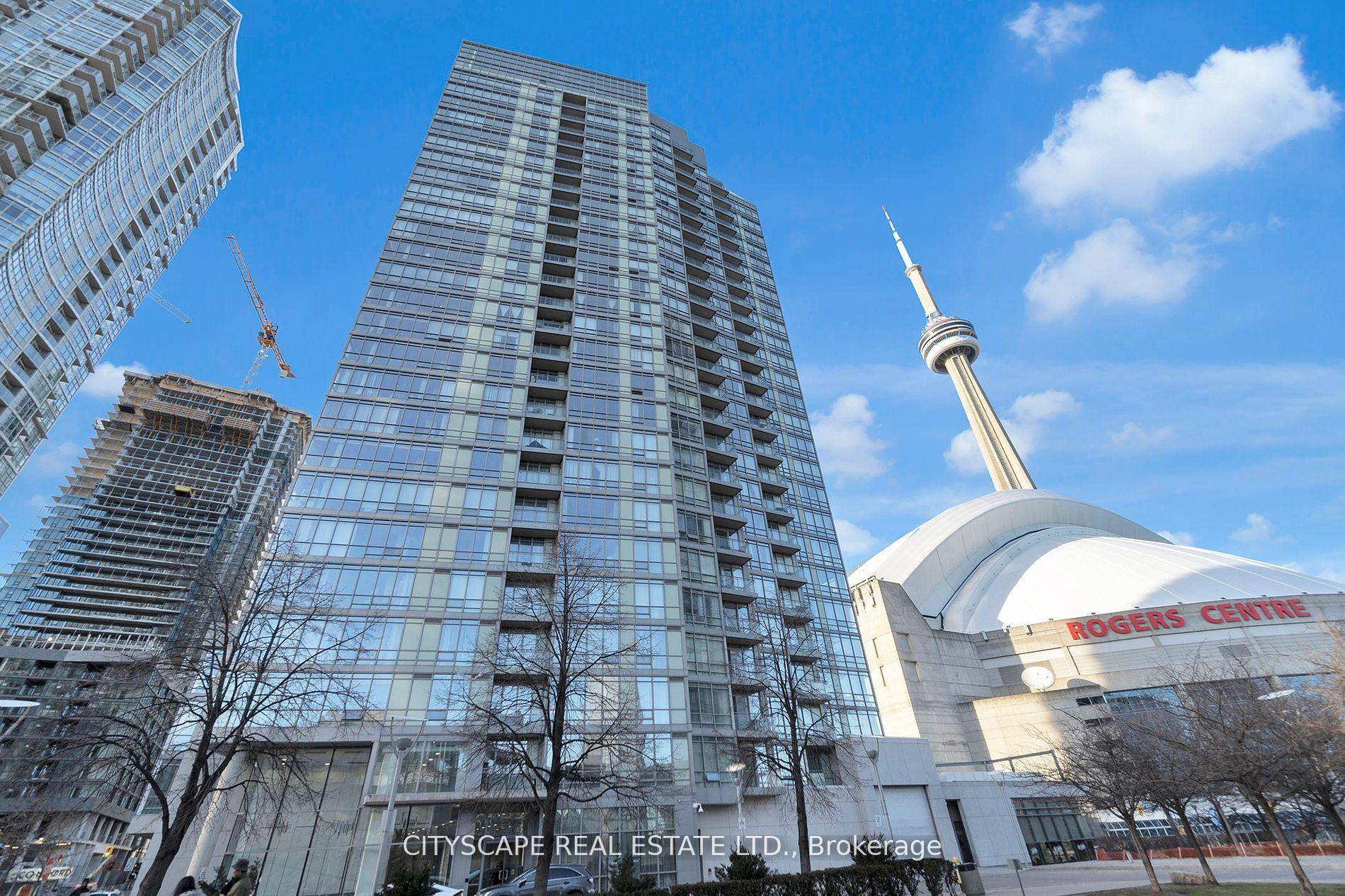 Location amp ; Luxury. The Crown of Downtown.
