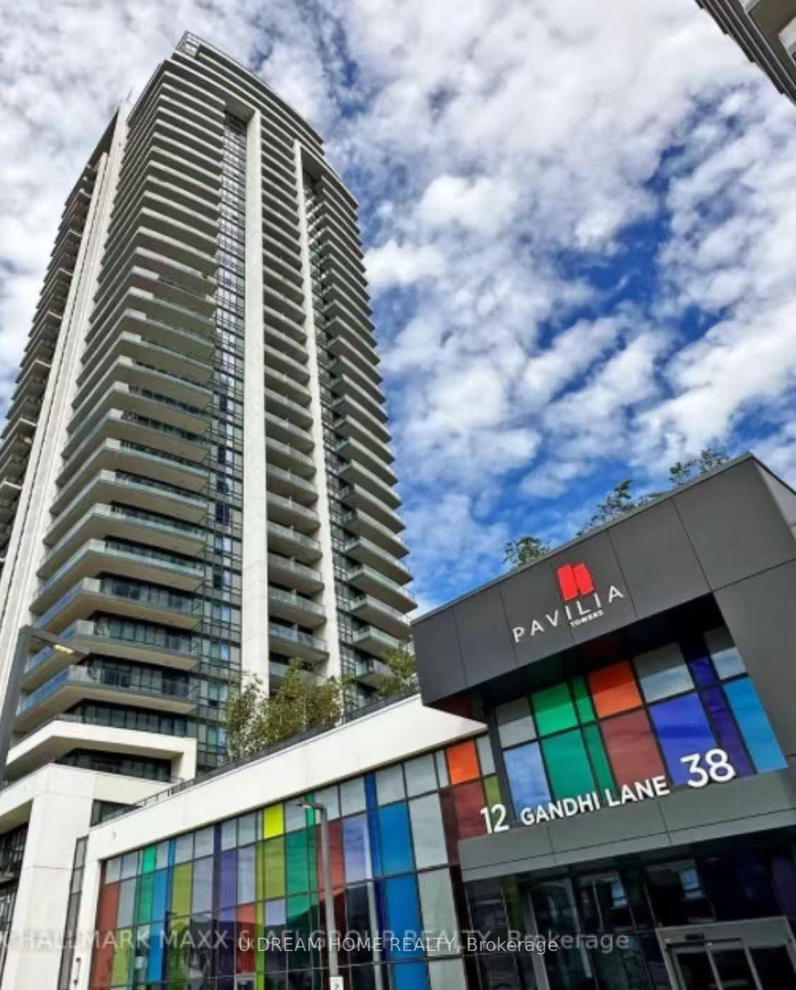 Welcome To Pavilia Towers By Times Group, A 2 years New Condominium Building With A Prime Location Along Highway 7 In Thornhill Between Leslie And Bayview.