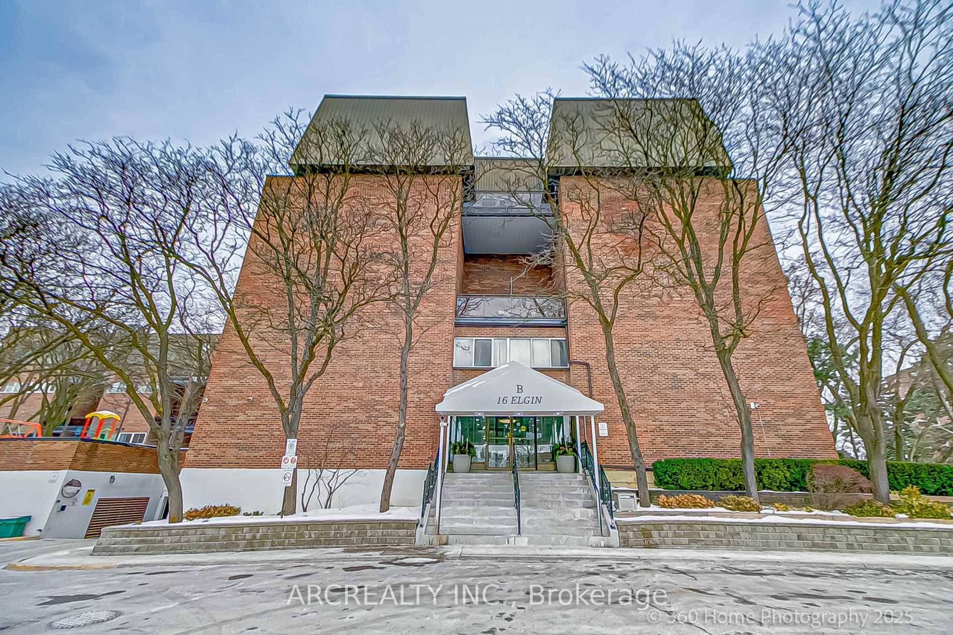 Welcome to 16B Elgin Street unit 165.