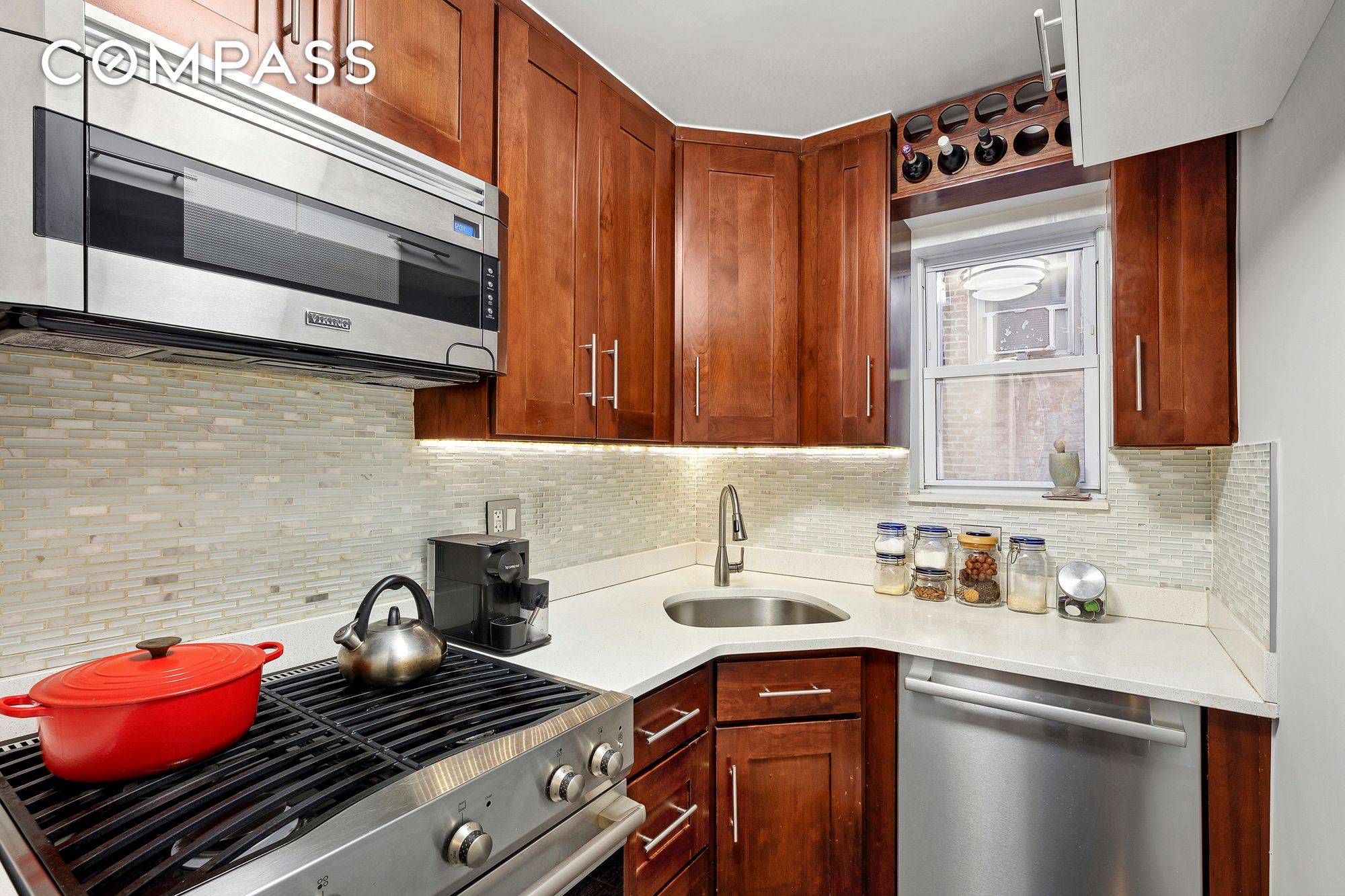 Welcome to this renovated, move in ready one bedroom, one bathroom gem at The Beekman East a highly sought after full service condominium nestled in vibrant Midtown East.