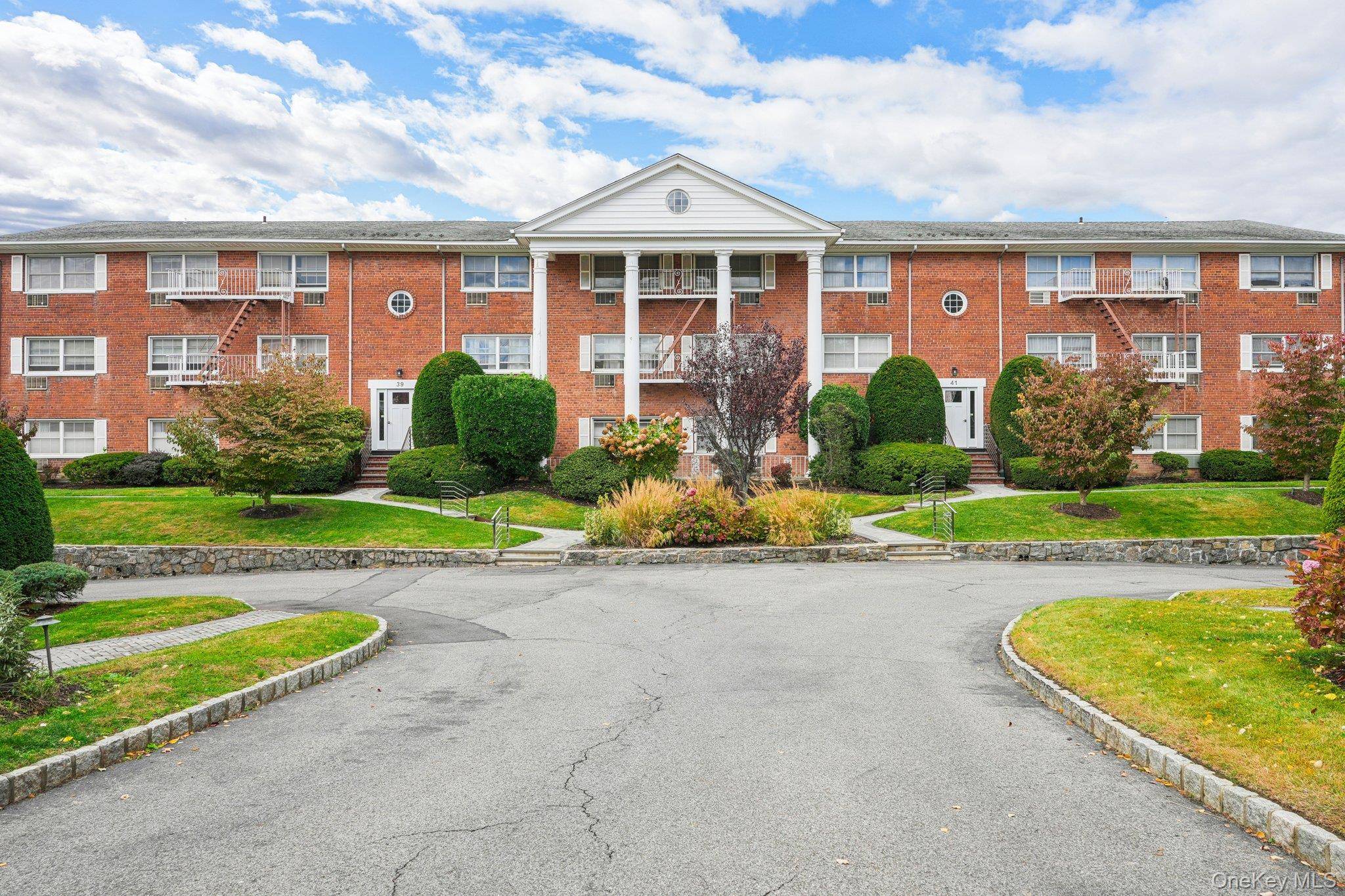 Welcome home to this exquisite and sun drenched co op unit, perfectly situated in the highly desirable The River Edge Complex in Hastings on Hudson.