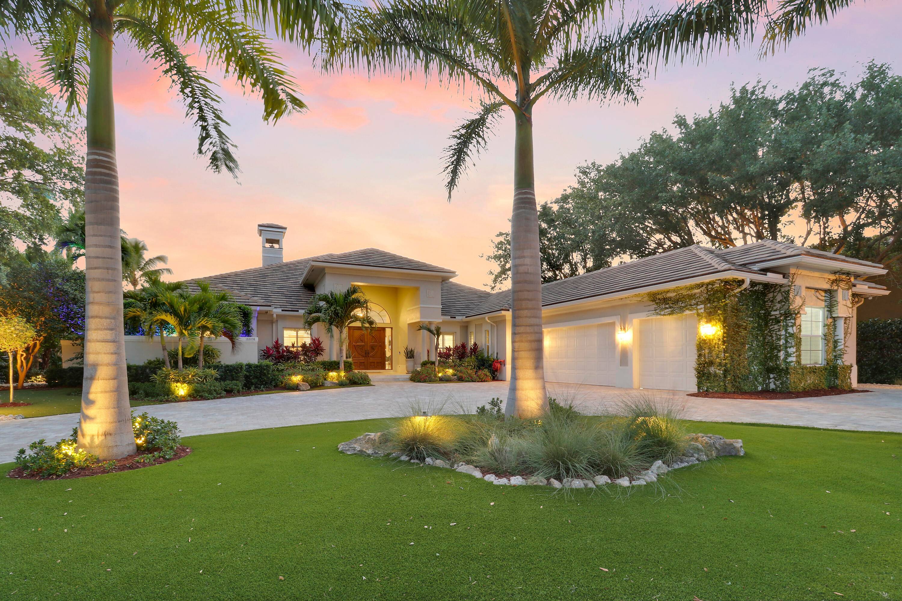 AVAILABLE ALL SEASON ! Embrace the ultimate waterfront lifestyle in this exquisite 4, 336 sq.