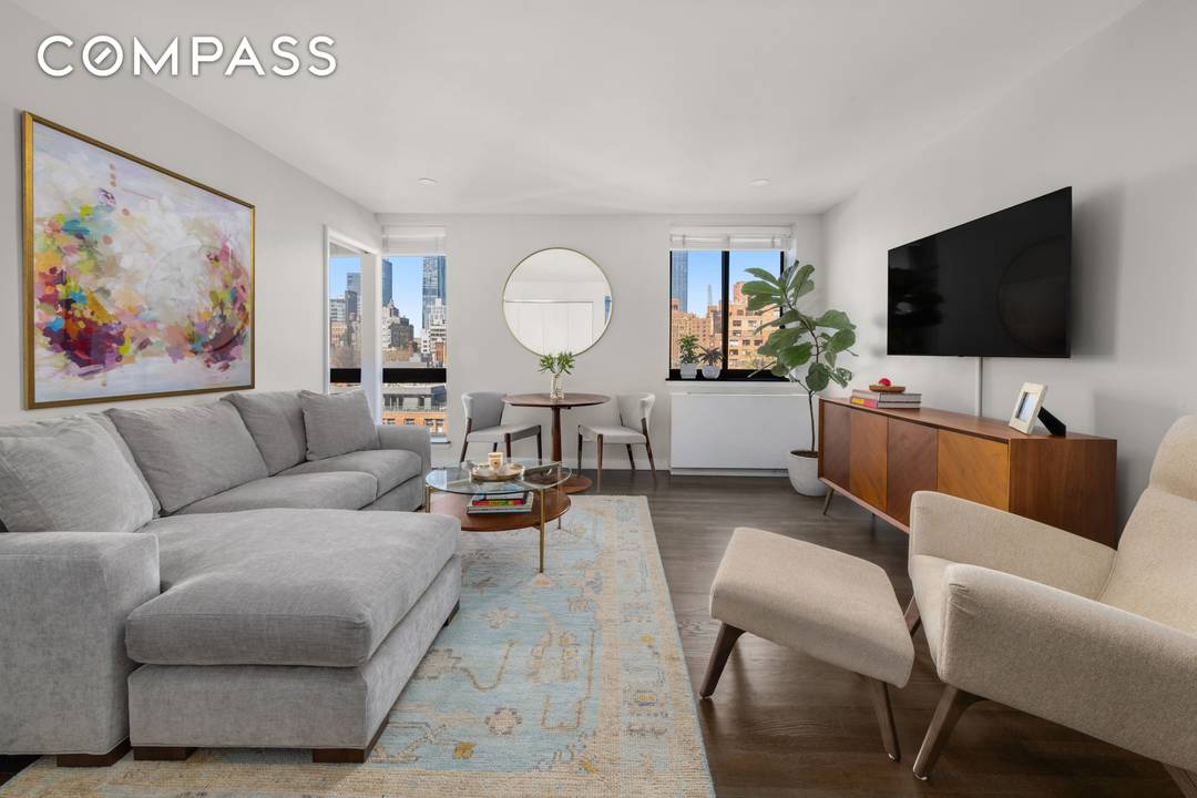 Residence 8H presents an elevated take on downtown living, perched on a high floor with sweeping, unobstructed views over the historic townhouses of Chelsea and north toward the Empire State ...