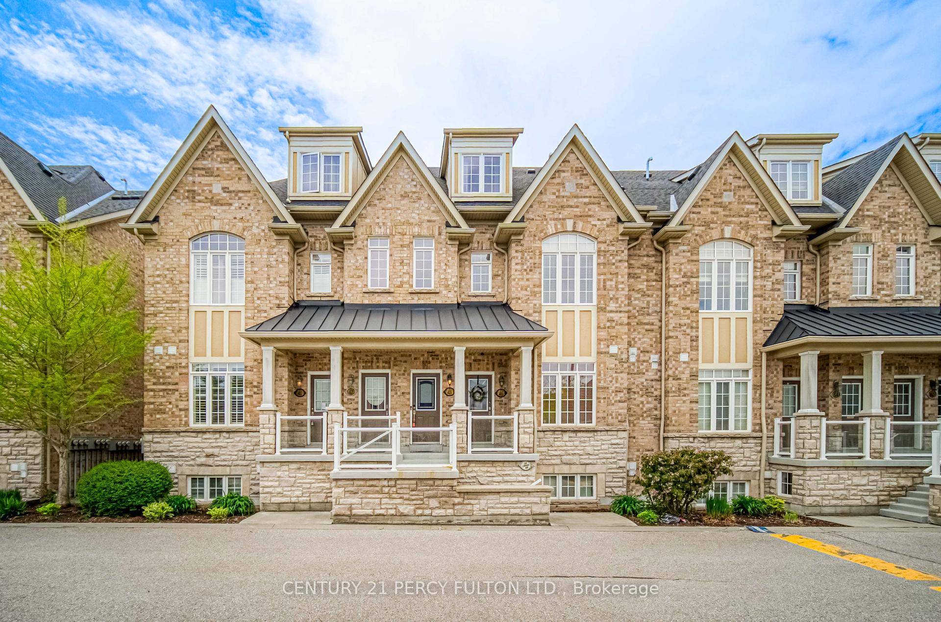 Perfect for First Time Buyers or Those Downsizing.