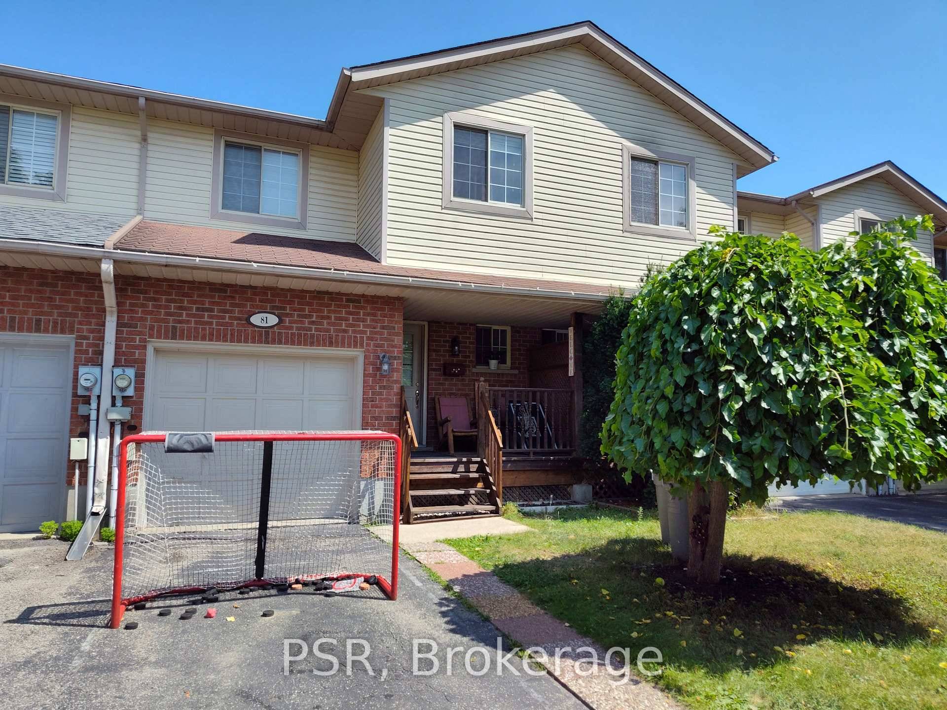 Welcome to this well maintained freehold townhome, perfectly situated in a central location.