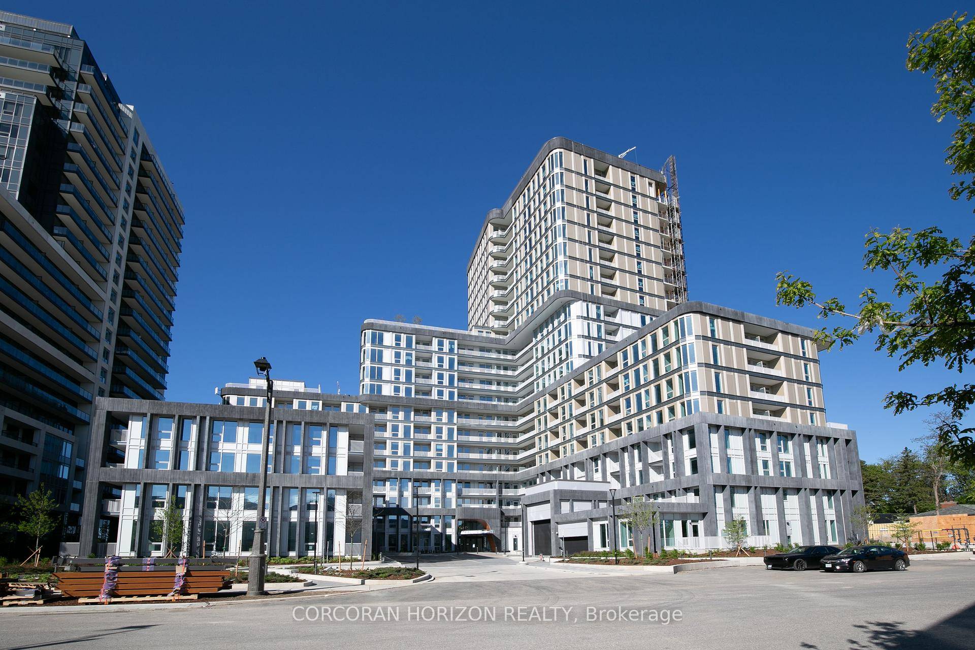 Welcome to this beautifully designed brand new modern 1 bedroom den and 2 bathroom suite located in Branthavens highly anticipated Greenwich building.
