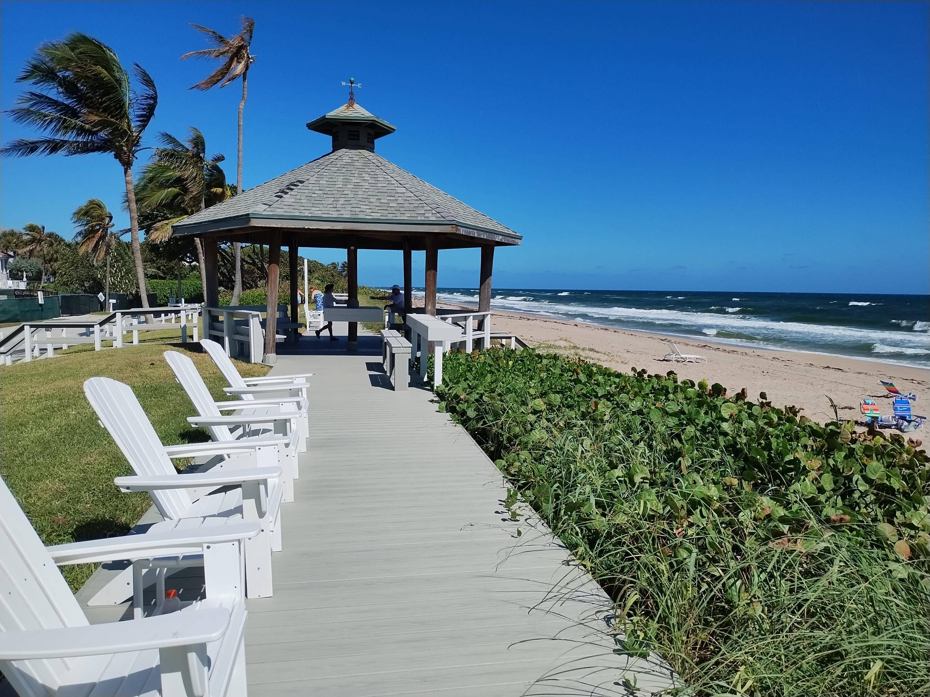 FABULOUS OCEAN RIDGE COMMUNITY !