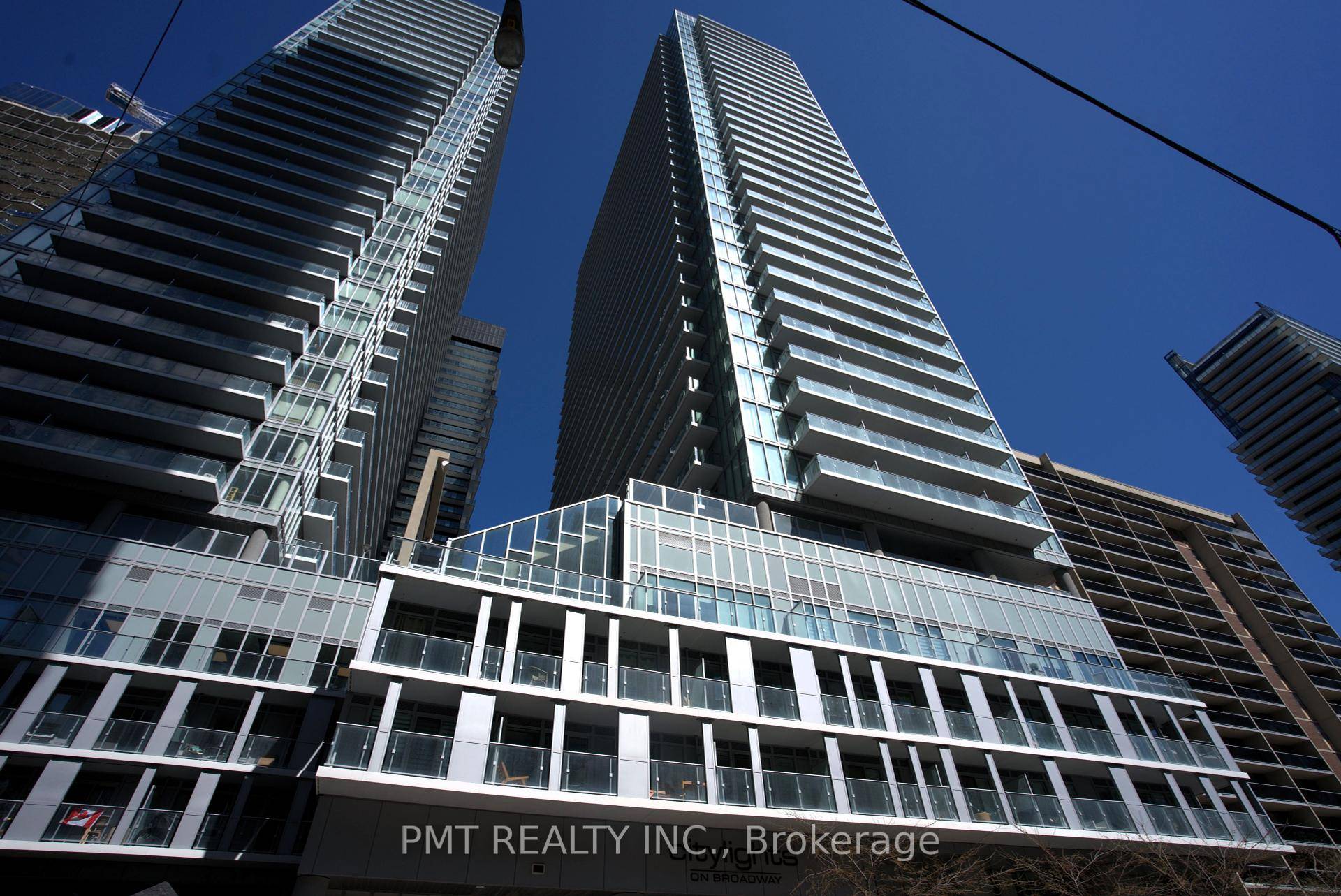 Experience Elevated Living in This Stylish Penthouse Suite !