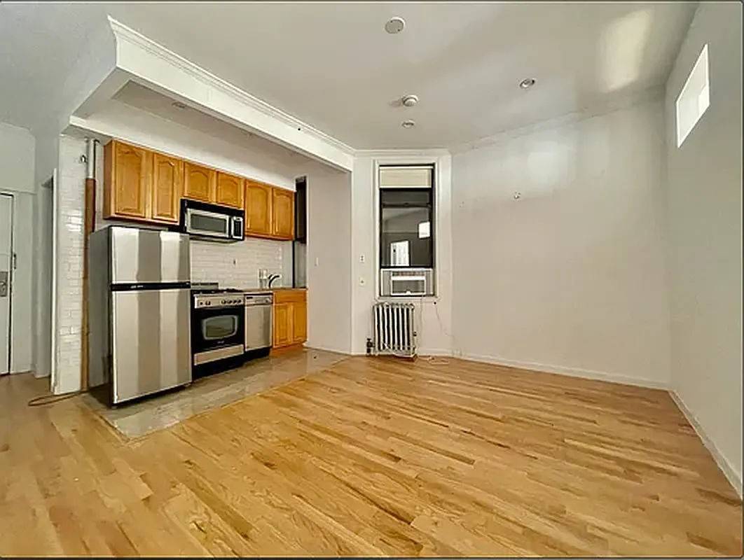 New 1 bed on market31 Prince St.