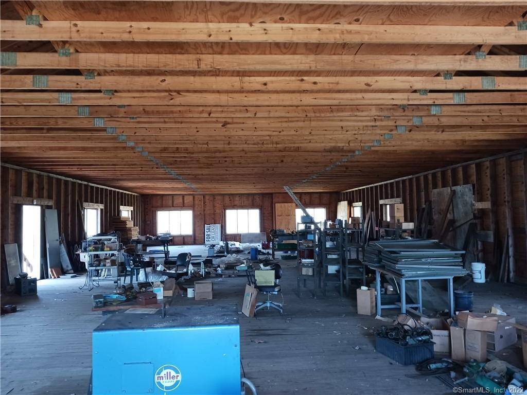 Fantastic open plan located right off of RT8 and on RT42 Pine's Bridge Rd.