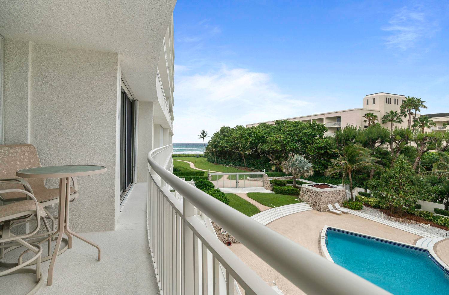Paradise Awaits ! There's still time to find a beautiful apt to spend your winter season in.