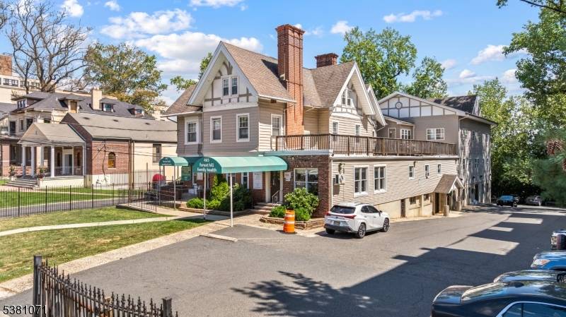 Discover a rare investment and business opportunity in one of Newark's most established neighborhoods !