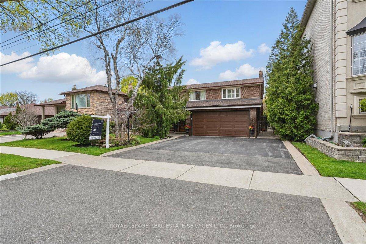 Pride of ownership is evident in this spacious and beautifully maintained home, ideally situated in the sought after Richview Park neighbourhood.