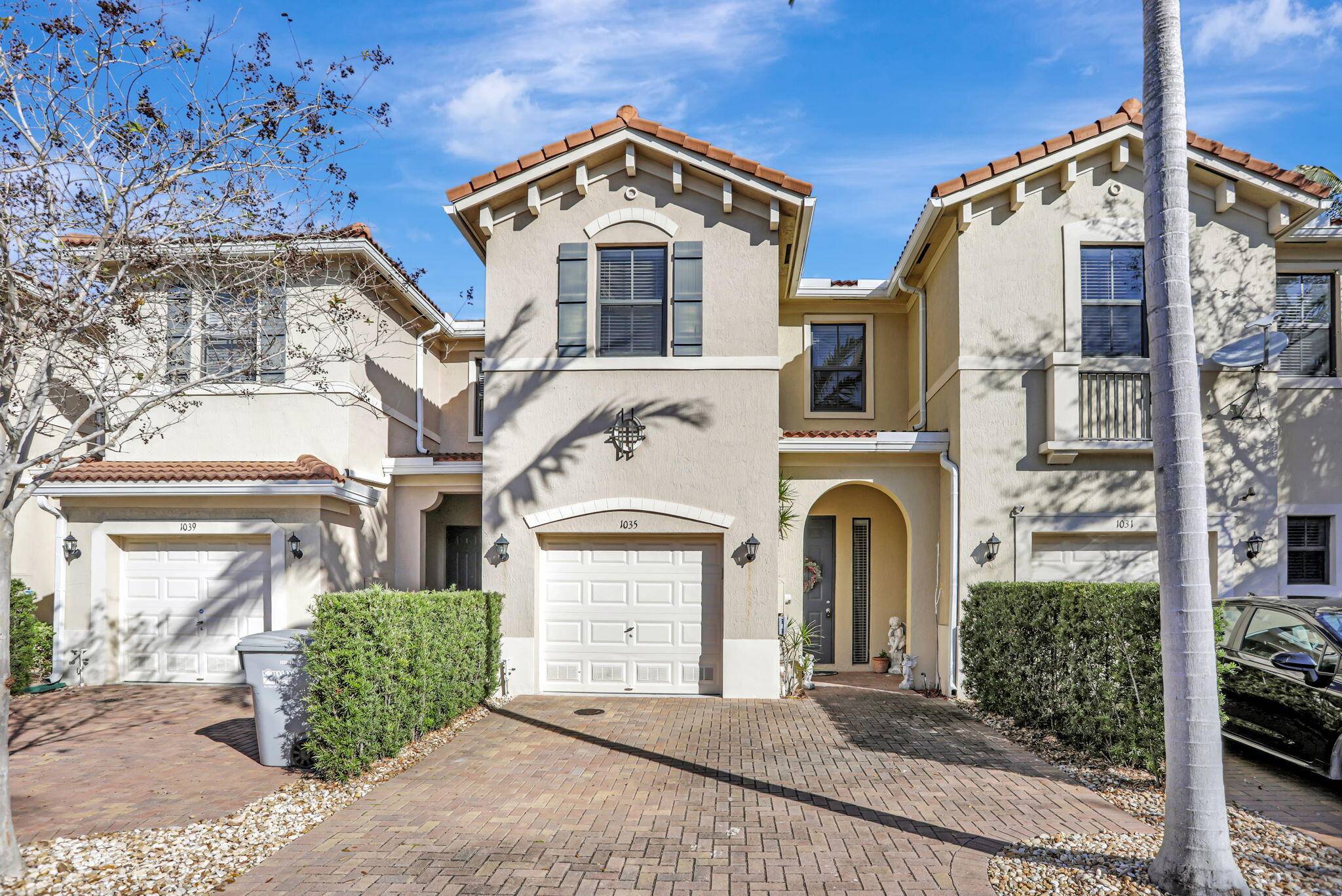 Beautifully updated 3 bed, 2.
