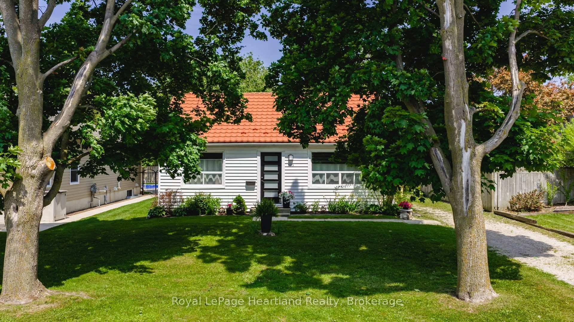 Your chance to own a fully detached 1.