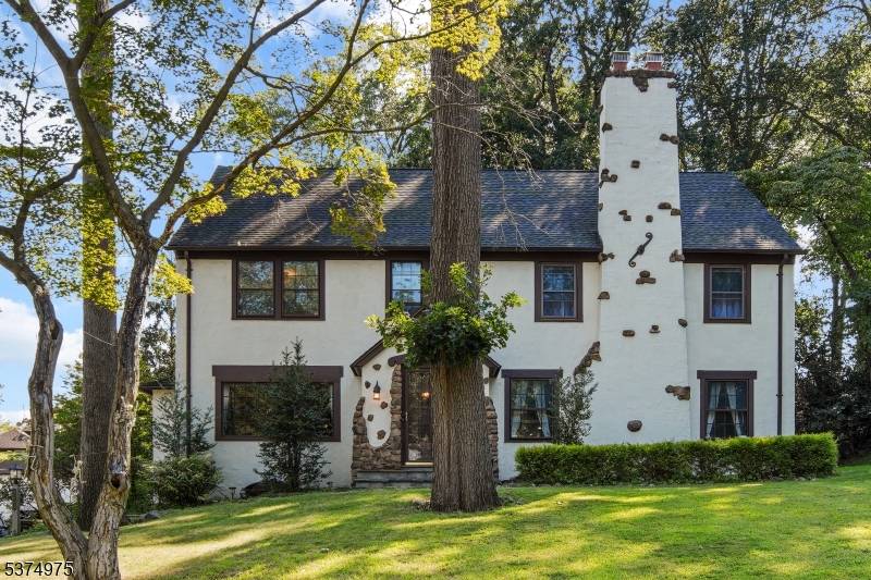 Welcome to your dream home at 771 Ravine Road, Plainfield, NJ !