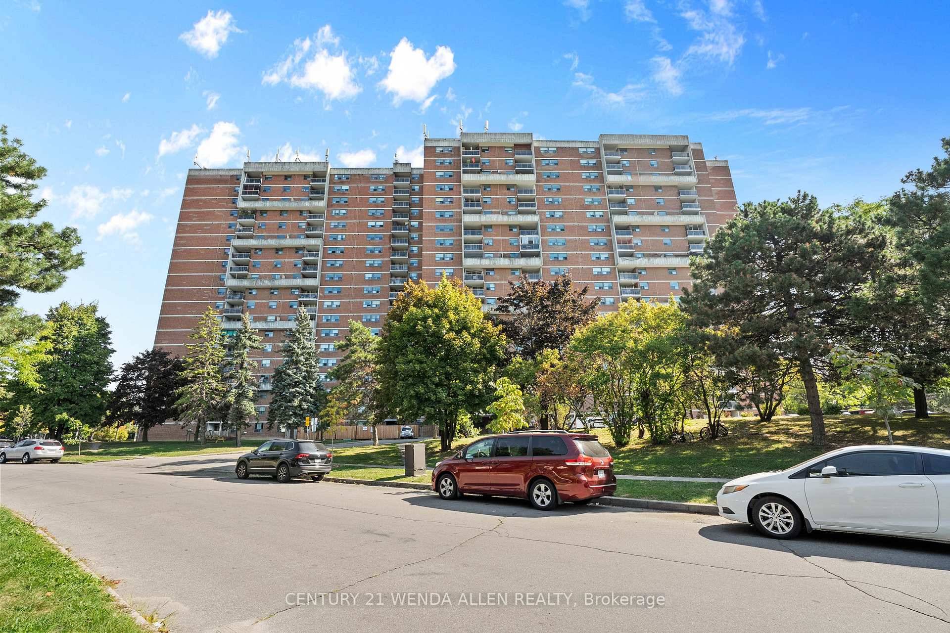 Renovated 2 1 bedroom condo with 2 full bathrooms.