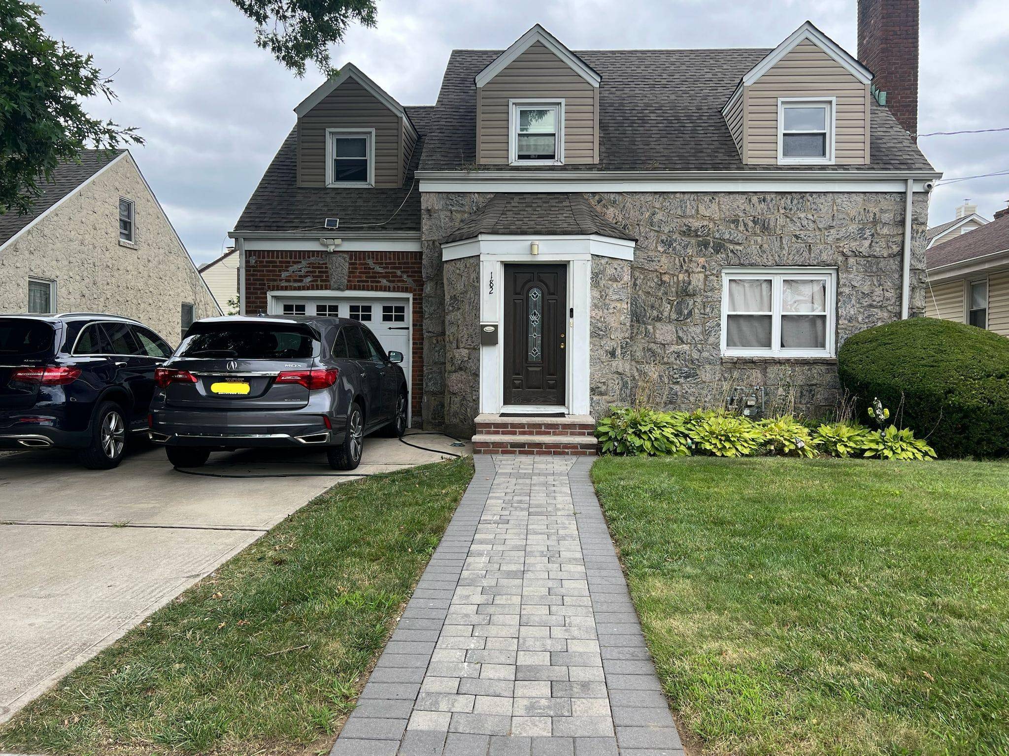 , Additional information Appearance Excellent Welcome to this charming 3 bedrooms Cape Cod style Home, that perfectly balances comfort and style.