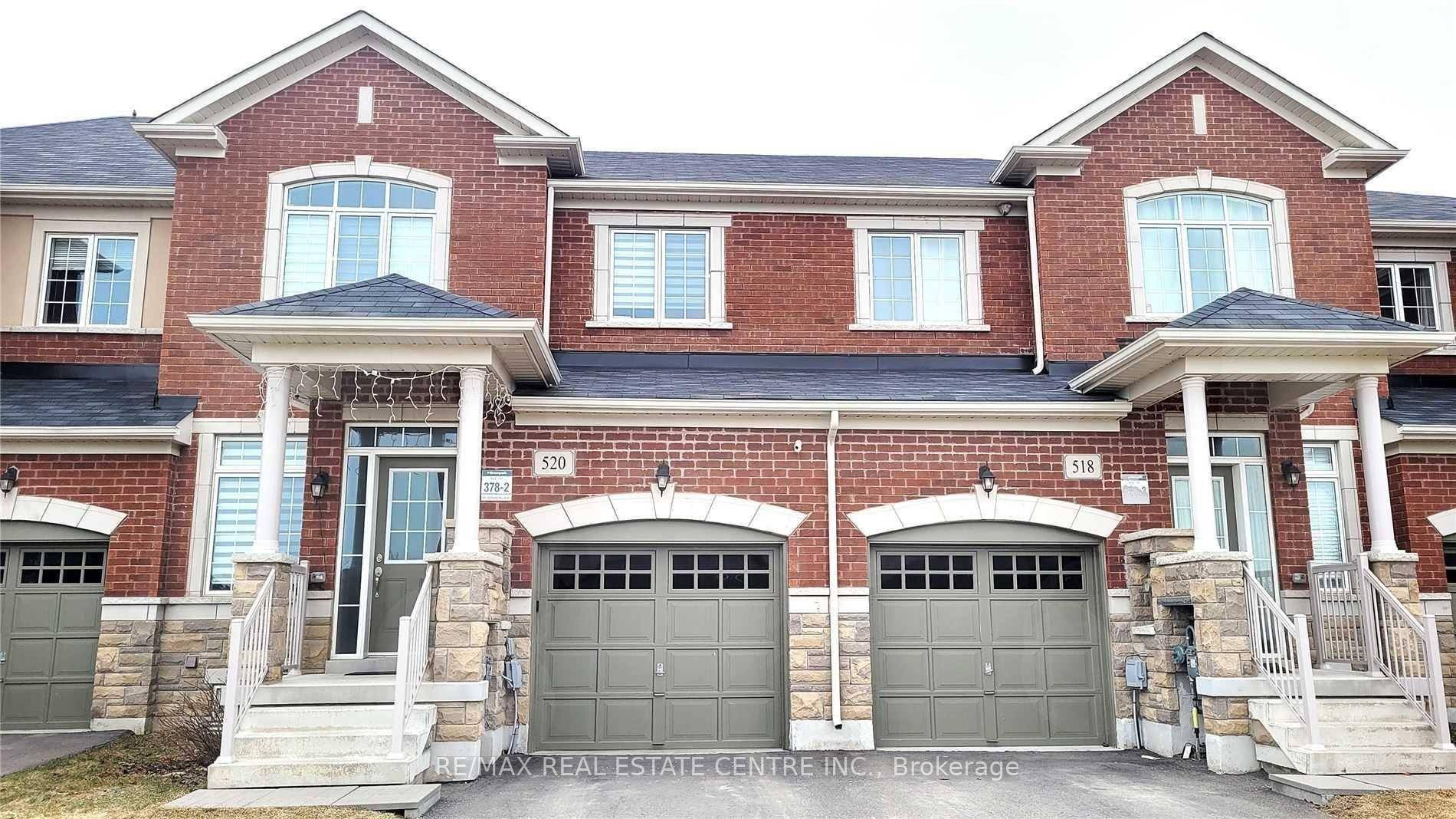 Welcome to this stunning 3 1 bedroom, 4 bathroom freehold townhome nestled in Oakvilles prestigious Joshua Meadows community !