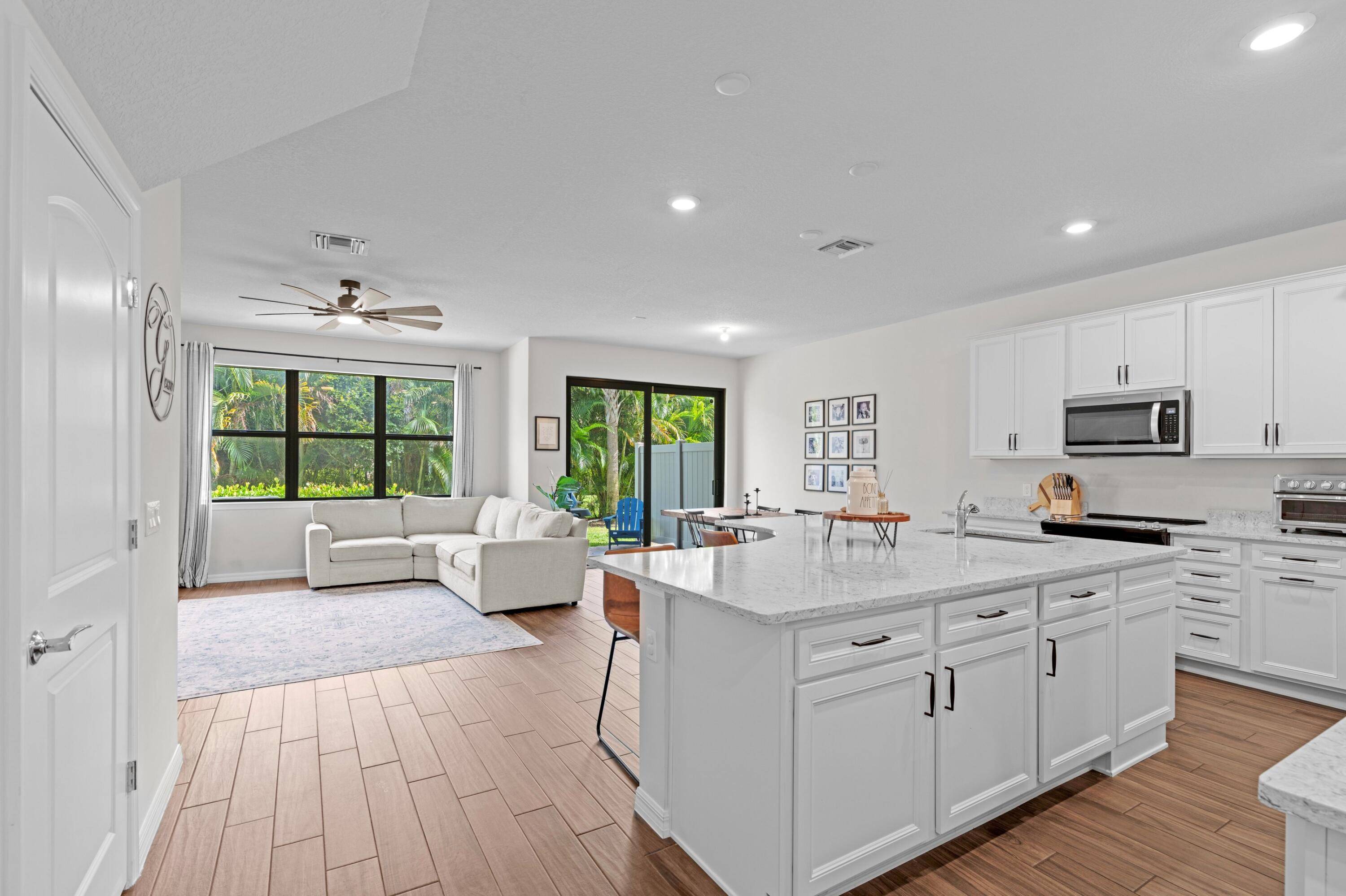 Beautiful townhome in The Fields !