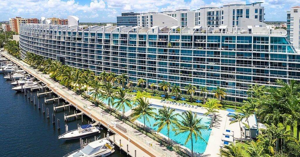 Gorgeous Waterfront two story condo in the stylish and highly sought after Artech building, in the heart of Aventura !