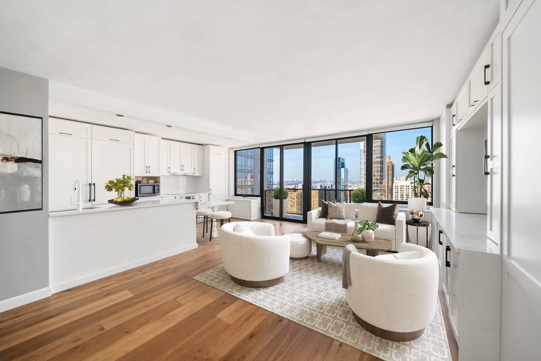 Highest floor studio in the building !