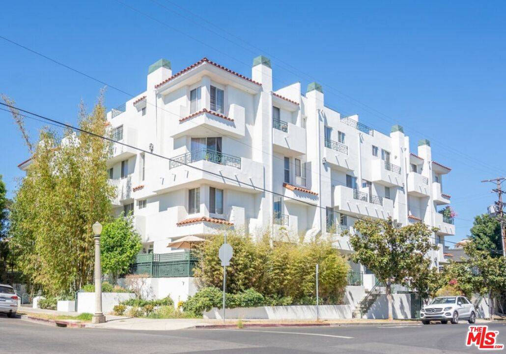 350 S Norton Ave 3BR La